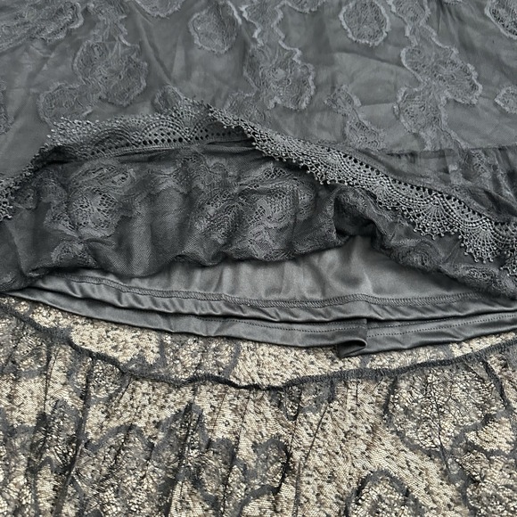 Black Lace Midi Ho Low Tiered Skirt Chokolate Paris Sz L‎ - Picture 5 of 11